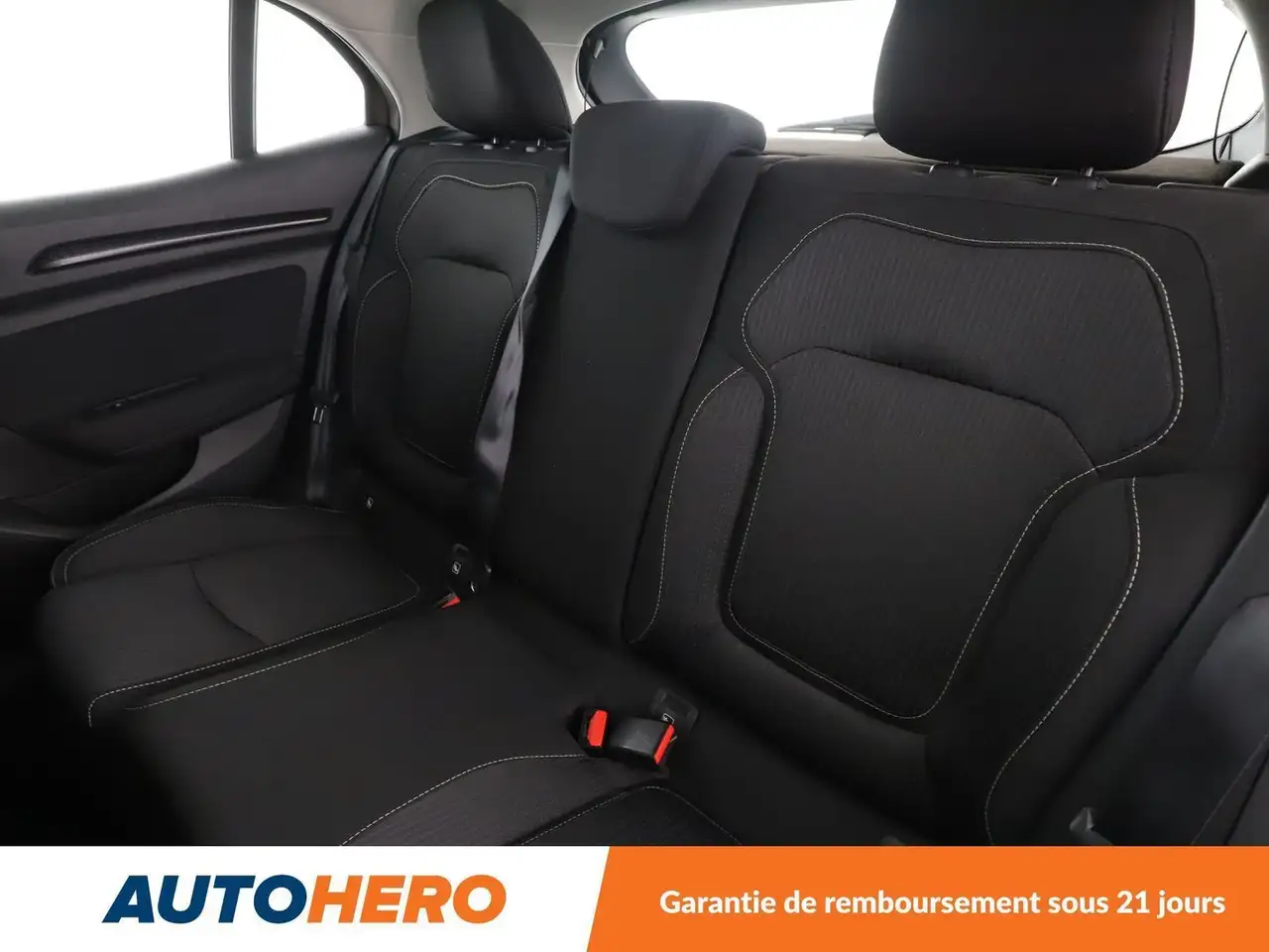 Renault Megane Berline — photo 14