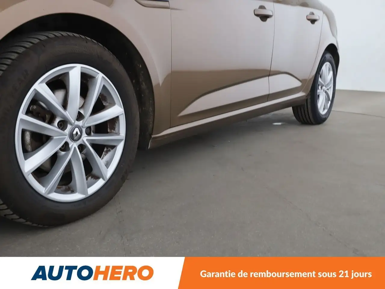 Renault Megane Berline — photo 34