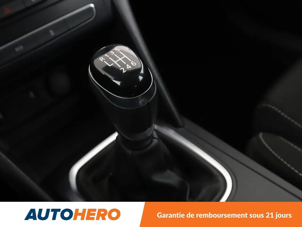 Renault Megane Berline — photo 29