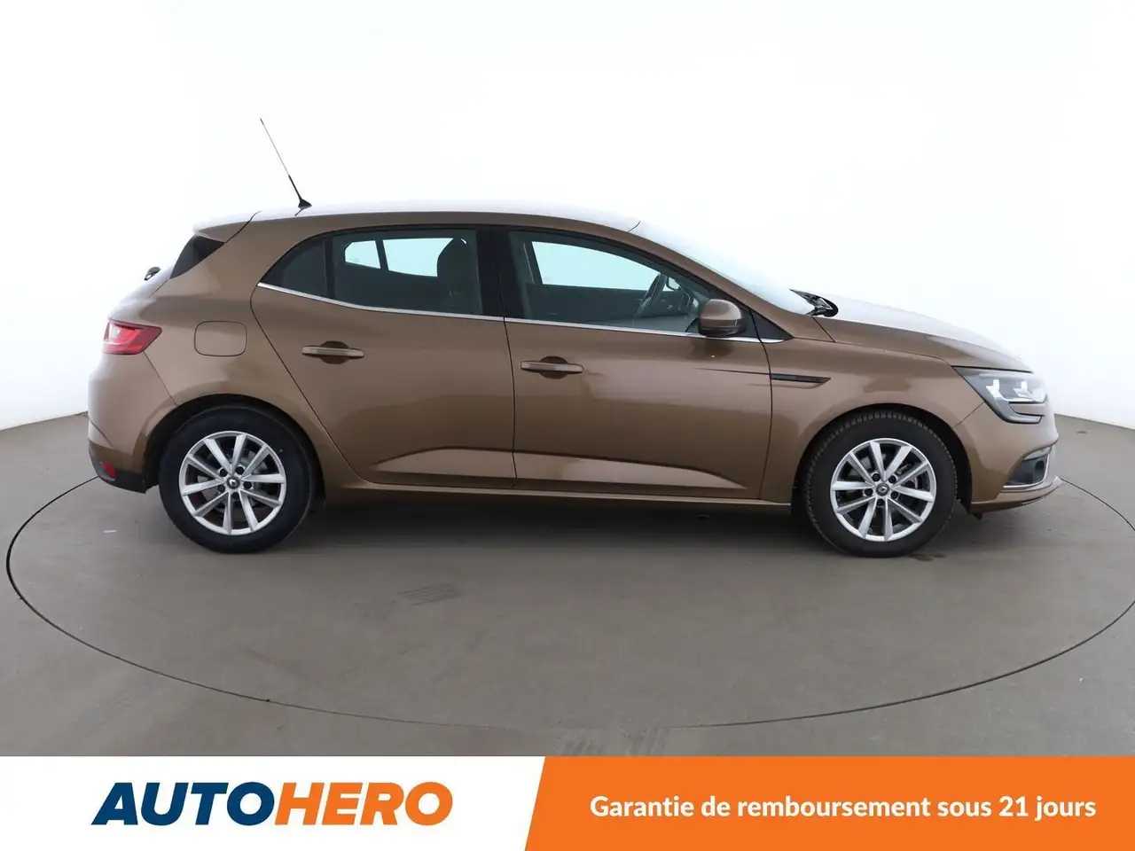 Renault Megane Berline — photo 7