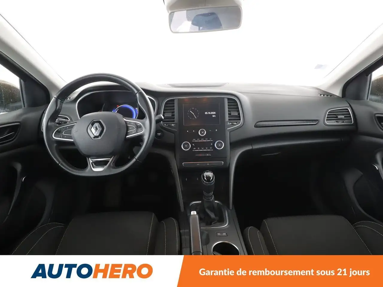 Renault Megane Berline — photo 12