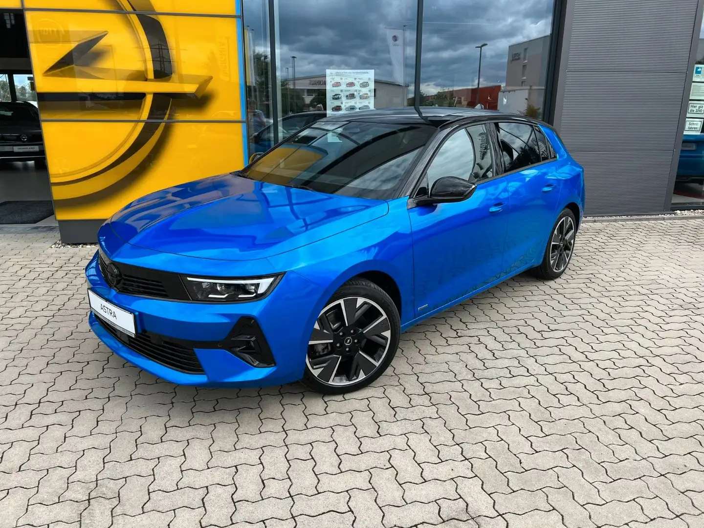 Opel Astra _e Elektro GS Line Ultimate Paket Blau - 1