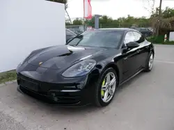 Porsche Panamera 4 Hybrid*ALLRAD*NAVI*PDC*KAMERA*LED*...
