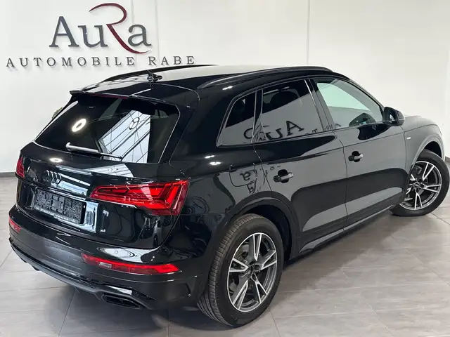 Audi Q5 view 5
