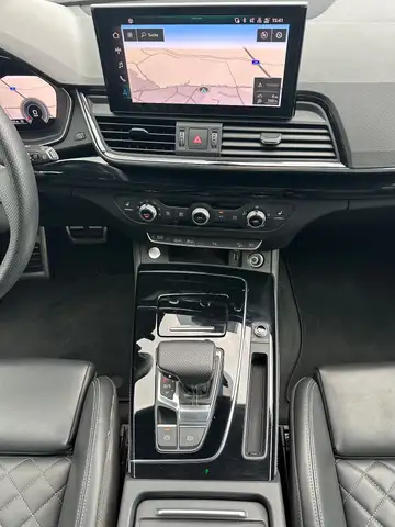 Audi Q5 view 15