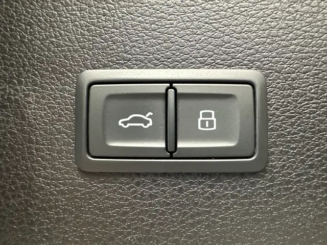 Audi Q5 view 7