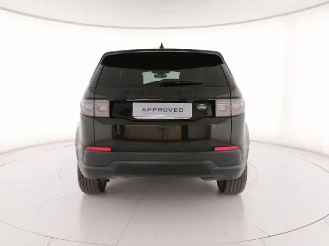 Land Rover Discovery Sport view 7