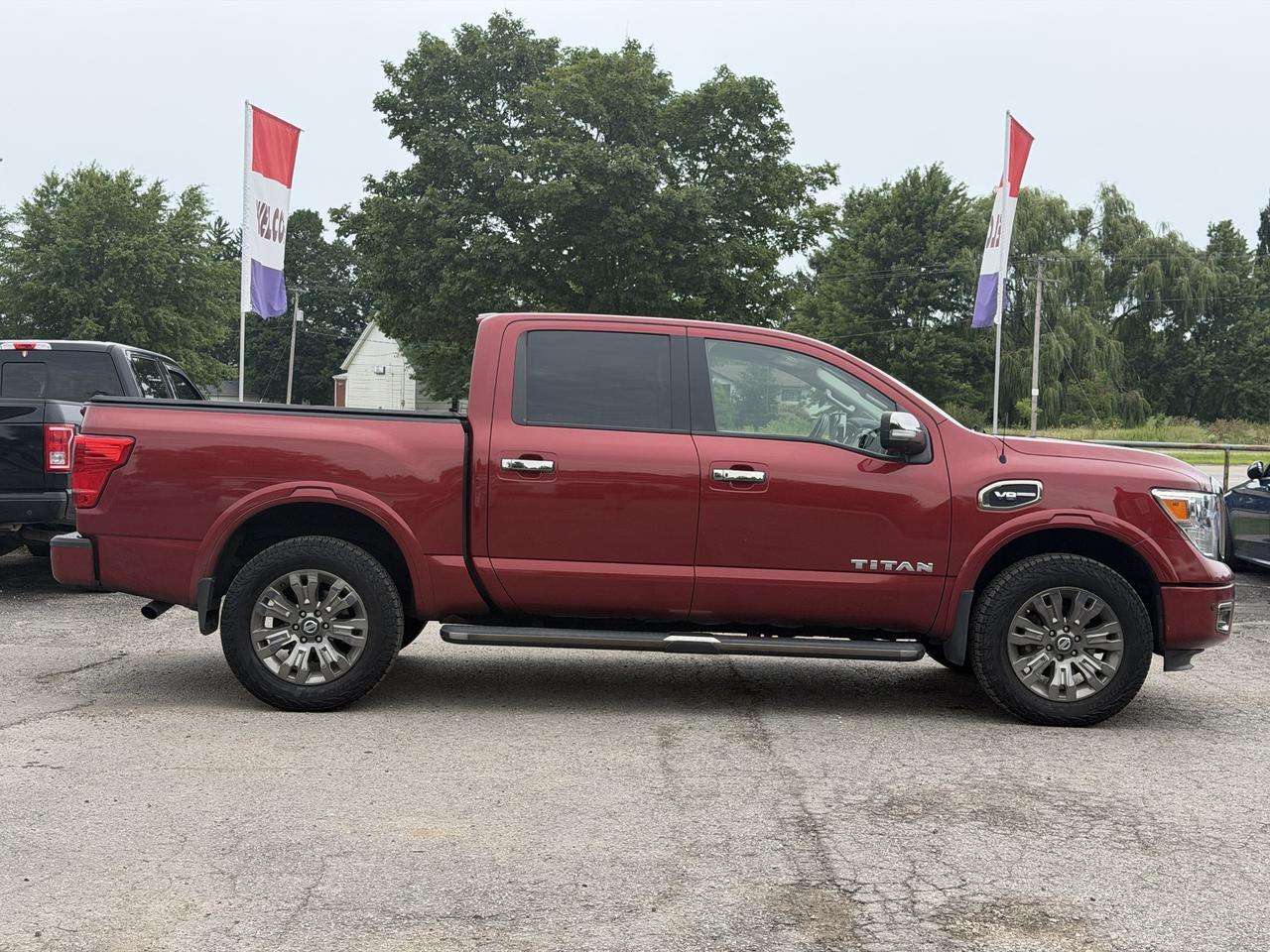 2017 Nissan Titan 4WD Crew Cab Platinum Reserve 5.6L — снимка 1