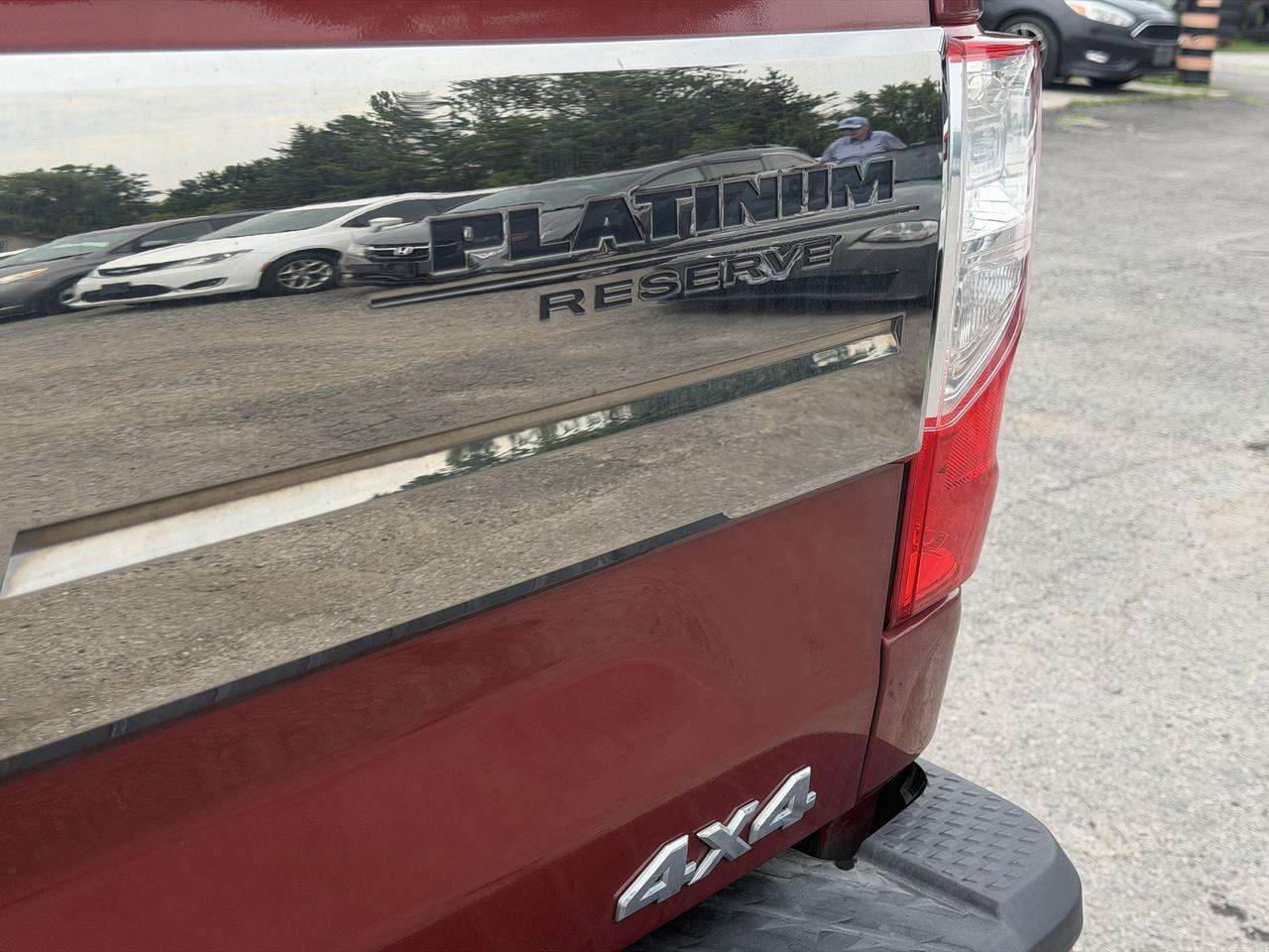 2017 Nissan Titan 4WD Crew Cab Platinum Reserve 5.6L — снимка 1