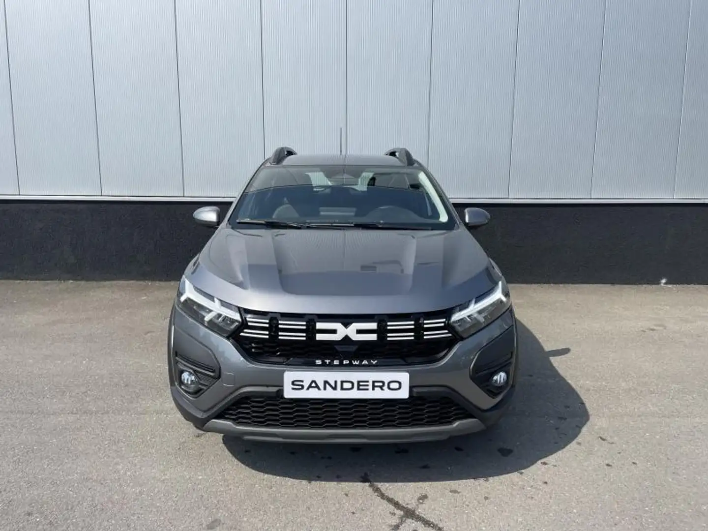 Dacia Sandero Stepway Tce 90 CVT Grijs - 2