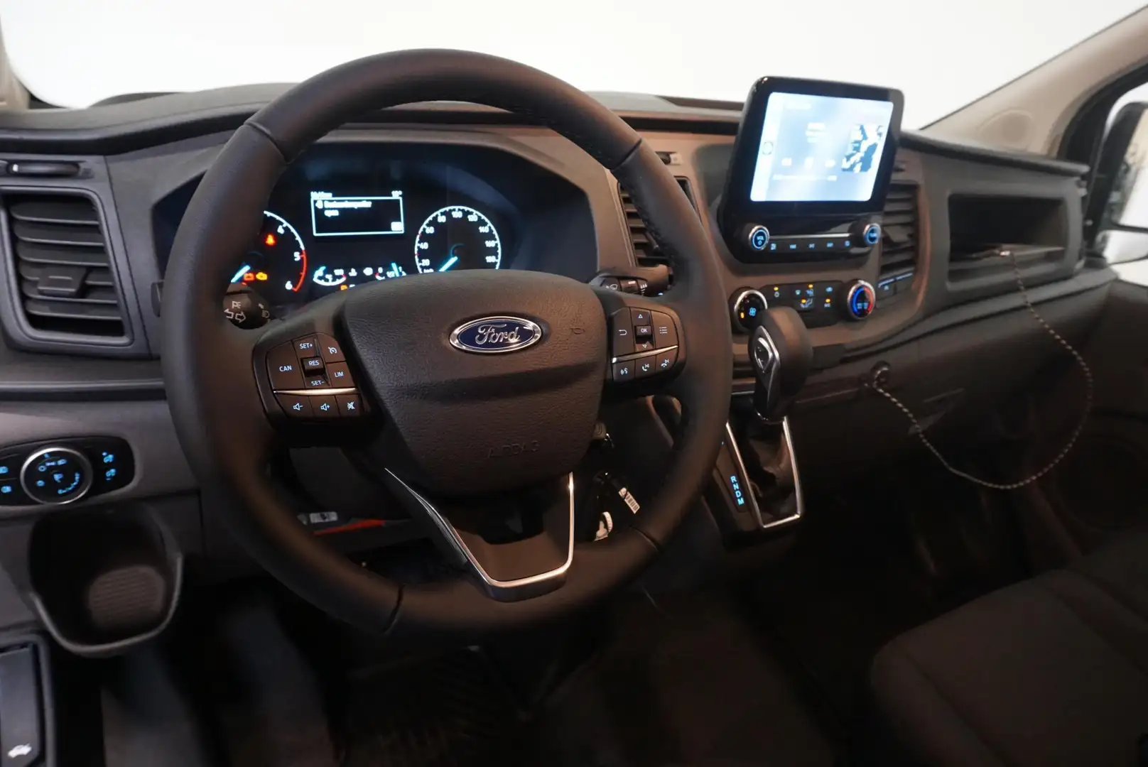 Ford Transit Custom 300 2.0 TDCI L2H1 Trend Airco Navigatie Cruise con Zwart - 2