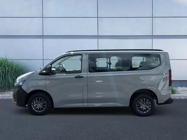 Volkswagen T7 Caravelle 2.0 TDI 6-Gang 8-Sitzer