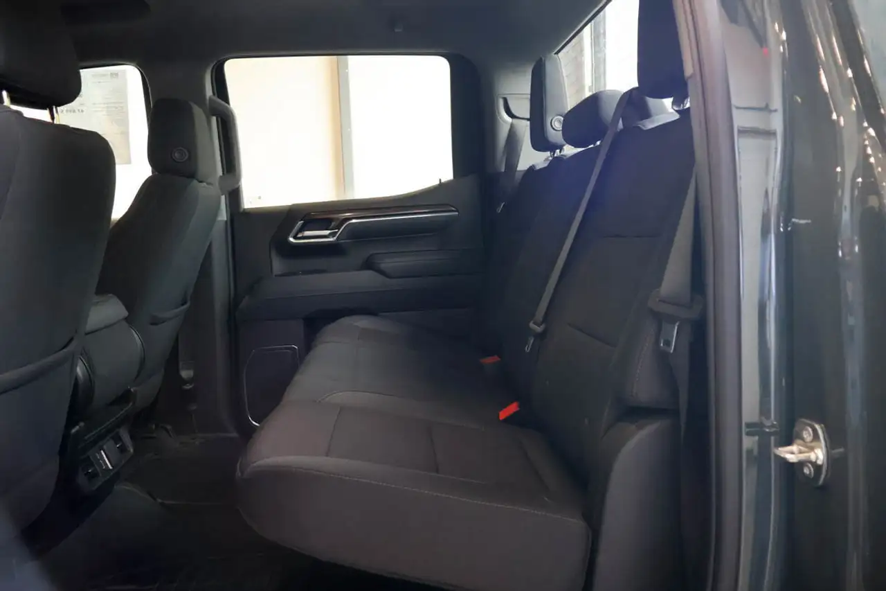 Chevrolet Silverado 1500 снимка Chevrolet Silverado 1500