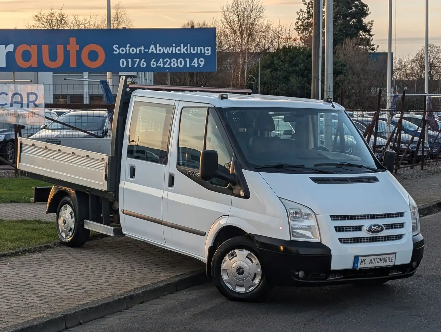 Ford Transit Pritsche FT 300 M Doppelkabine Trend !! Weiß - 2