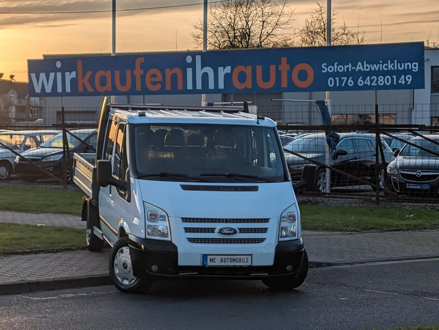 Ford Transit Pritsche FT 300 M Doppelkabine Trend !! Weiß - 1