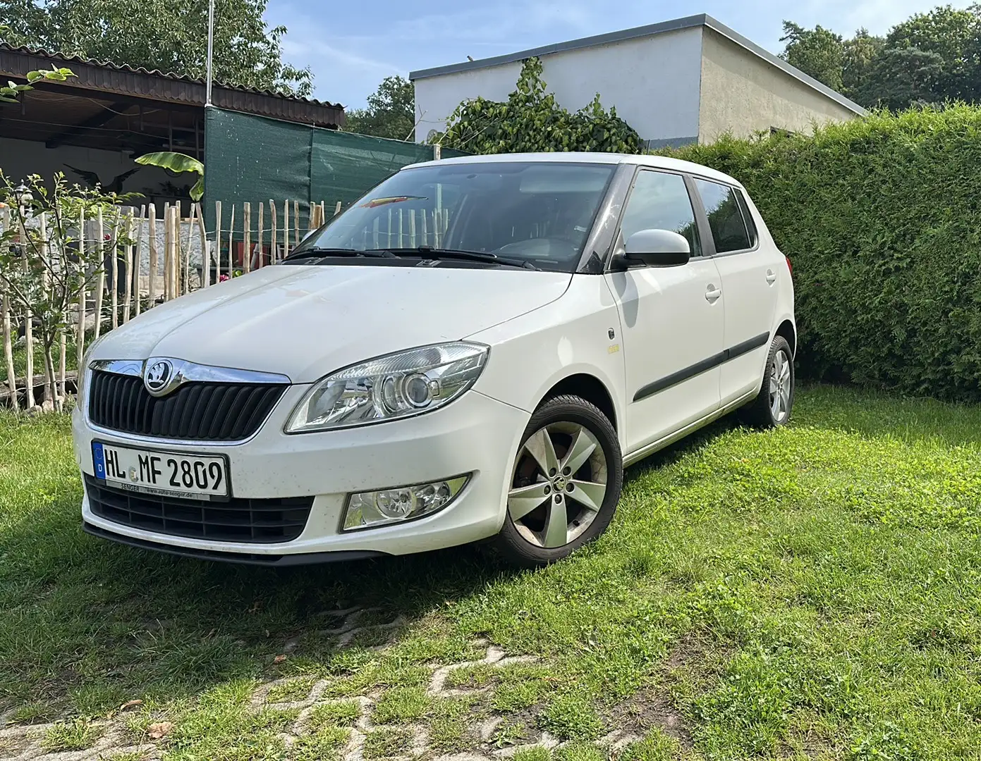 Skoda Fabia 1.2 HTP Fresh Weiß - 1