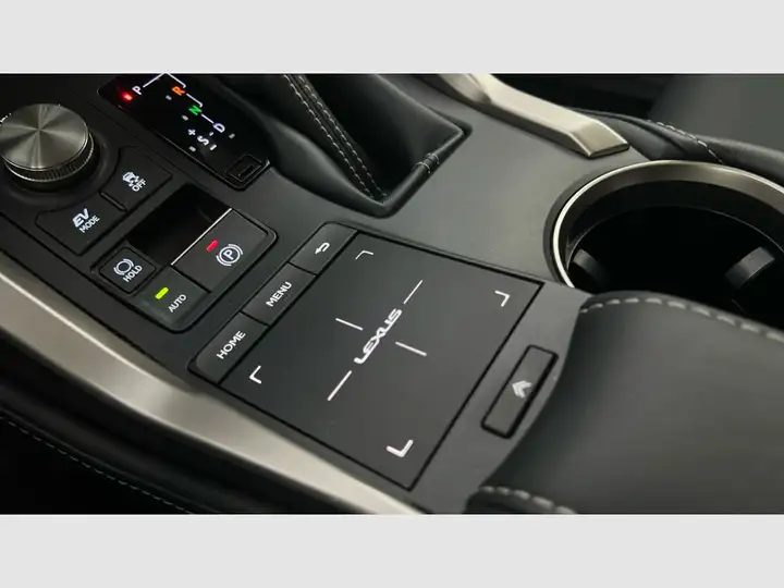Lexus NX 300h BUSINESS 2WD 2021, foto 45