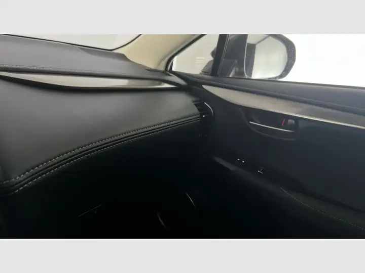 Lexus NX 300h BUSINESS 2WD 2021, foto 44