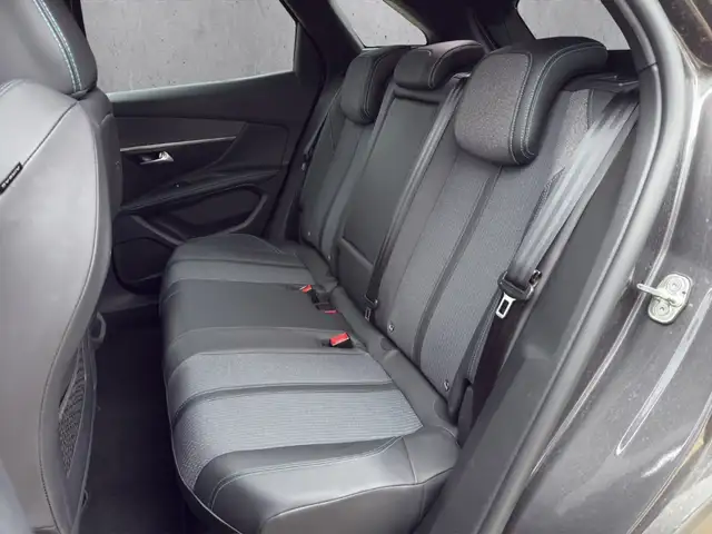 Peugeot 3008 view 8