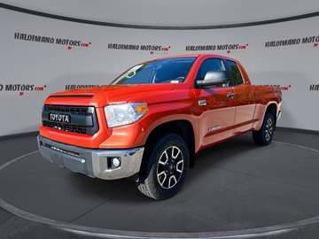 SR5 TRD 4x4 Off Road Double Cab 6.5' Bed 4WD | No Accidents