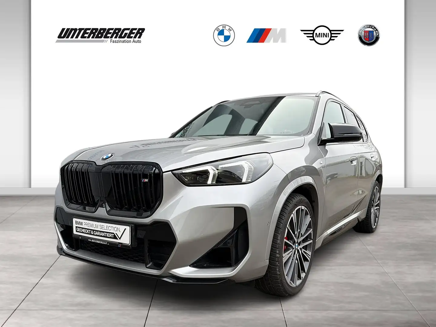 BMW X1 M35i xDrive M-Sport PRO 20" Pano HUD DAB LED SHZ Silber - 1