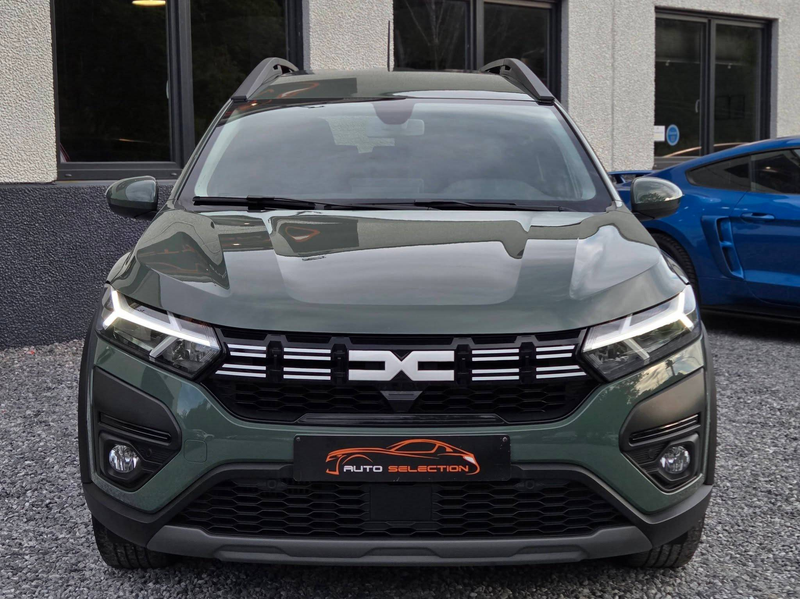 Dacia Jogger 1.0 TCe 7 PLACES | NAVI | CAMERA | CARPLAY | CRUISE — photo 3