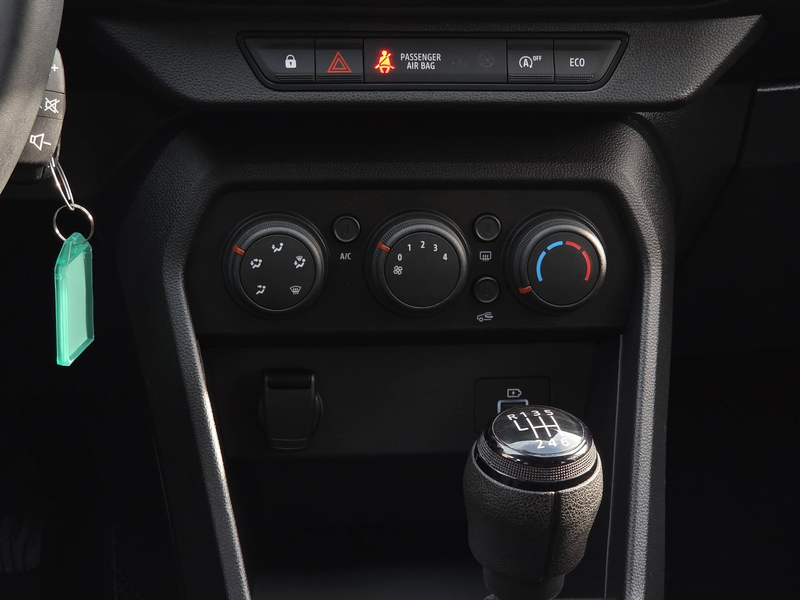 Dacia Jogger 1.0 TCe 7 PLACES | NAVI | CAMERA | CARPLAY | CRUISE — photo 12