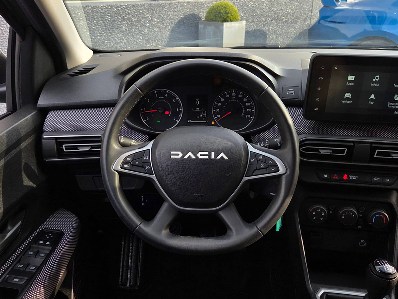 Dacia Jogger 1.0 TCe 7 PLACES | NAVI | CAMERA | CARPLAY | CRUISE — photo 10