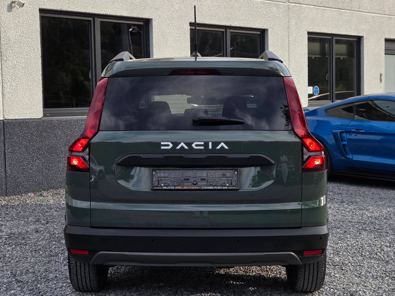 Dacia Jogger 1.0 TCe 7 PLACES | NAVI | CAMERA | CARPLAY | CRUISE — photo 4
