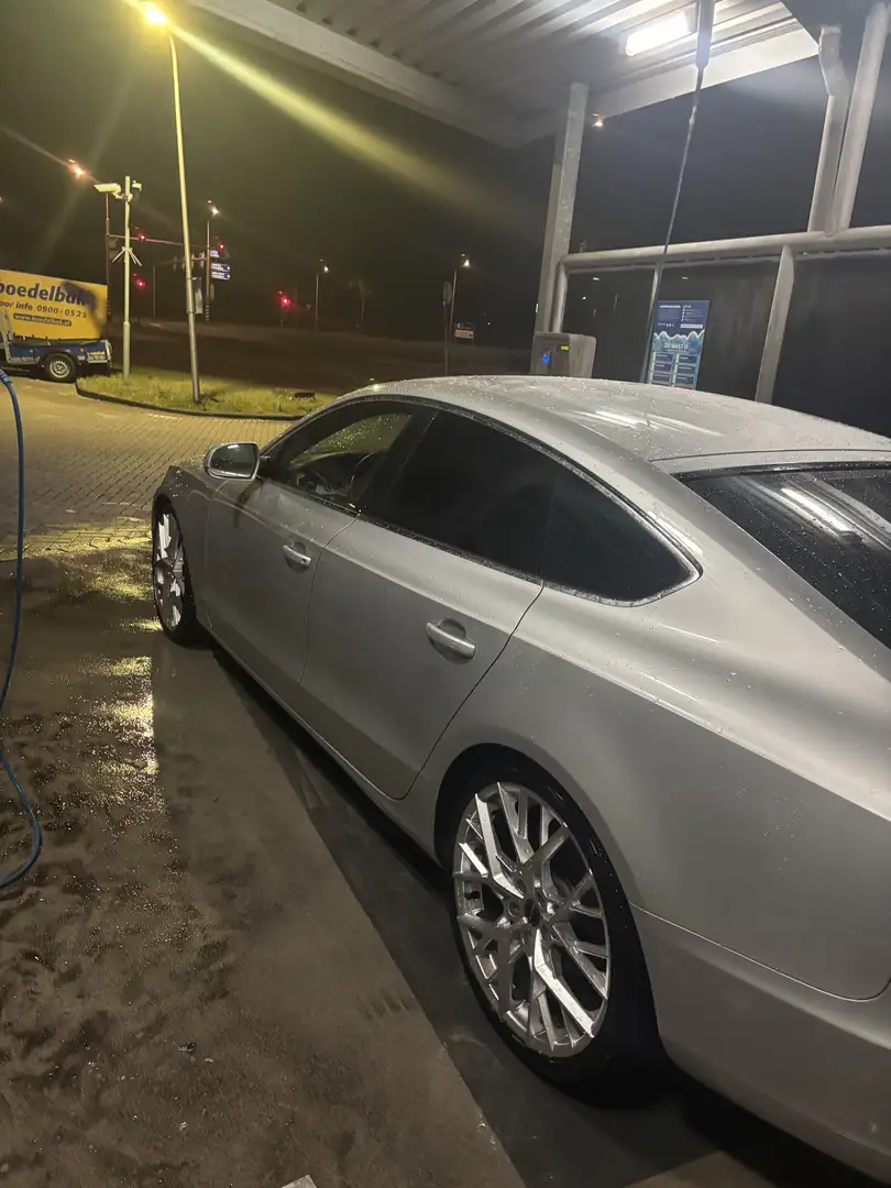 Audi A5 2.0 TFSI q. Pro Line Grijs - 1