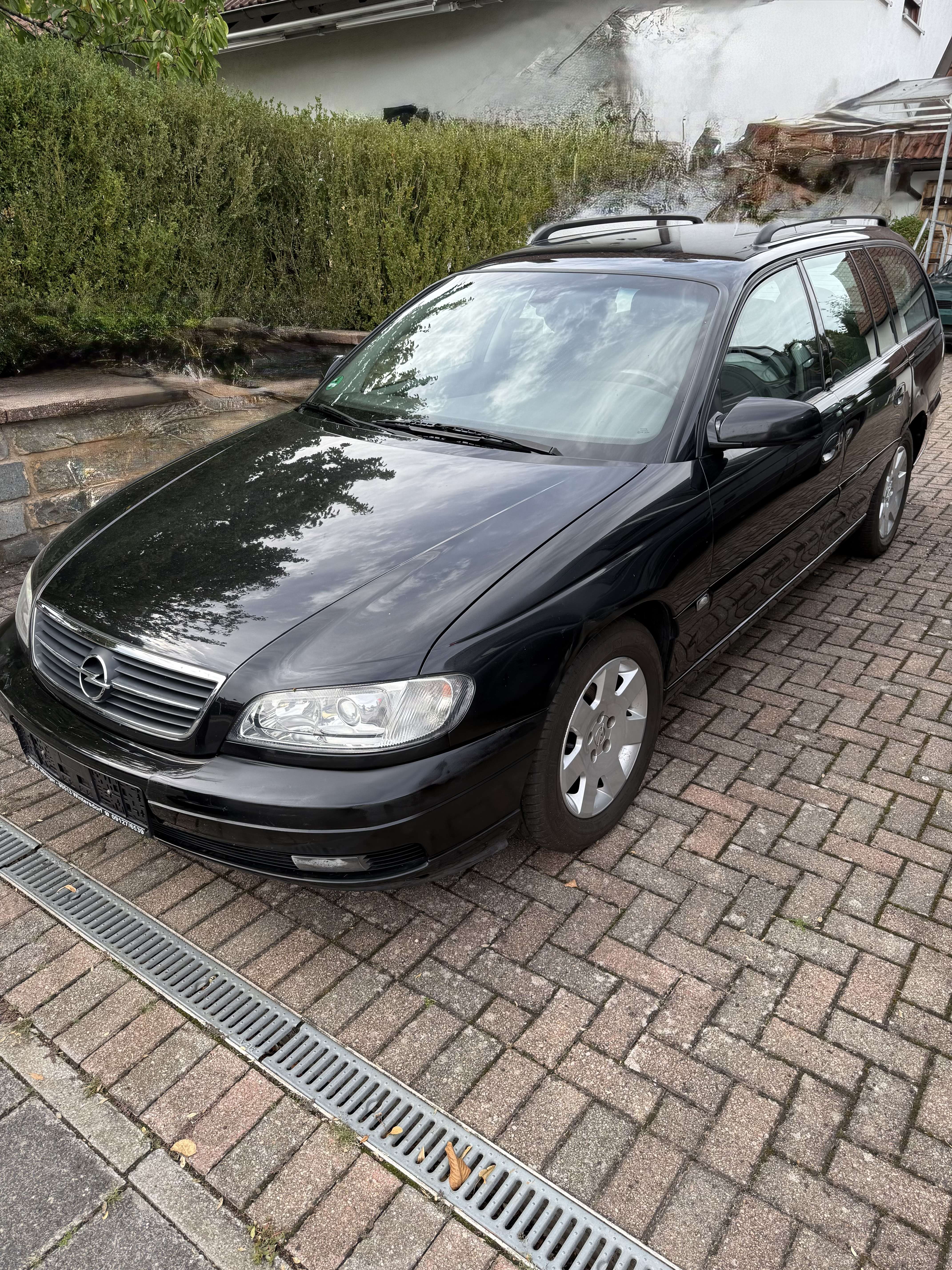 Second hand Opel Omega 2.2