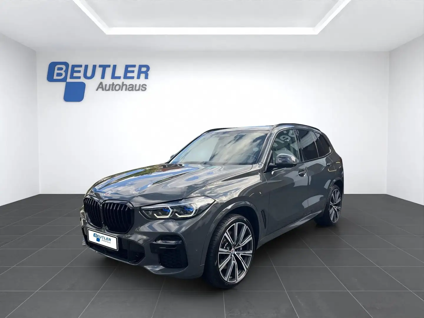 BMW X5 M50i xDrive 22" ehem. NP 143.860,-- EUR Gris - 1