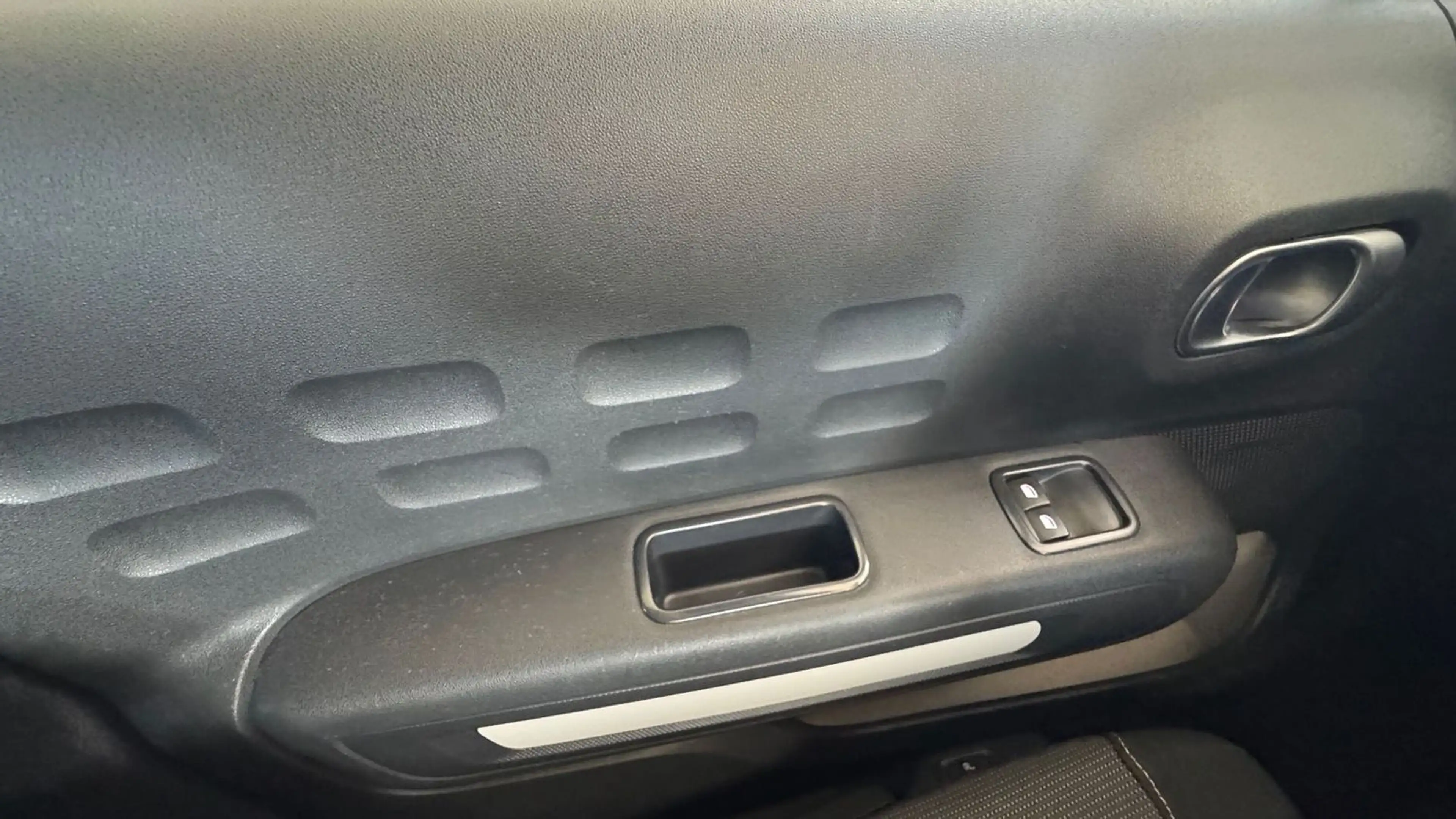 Citroen C3 Feel Pack LED/DAB/Sitzheizung — photo 10