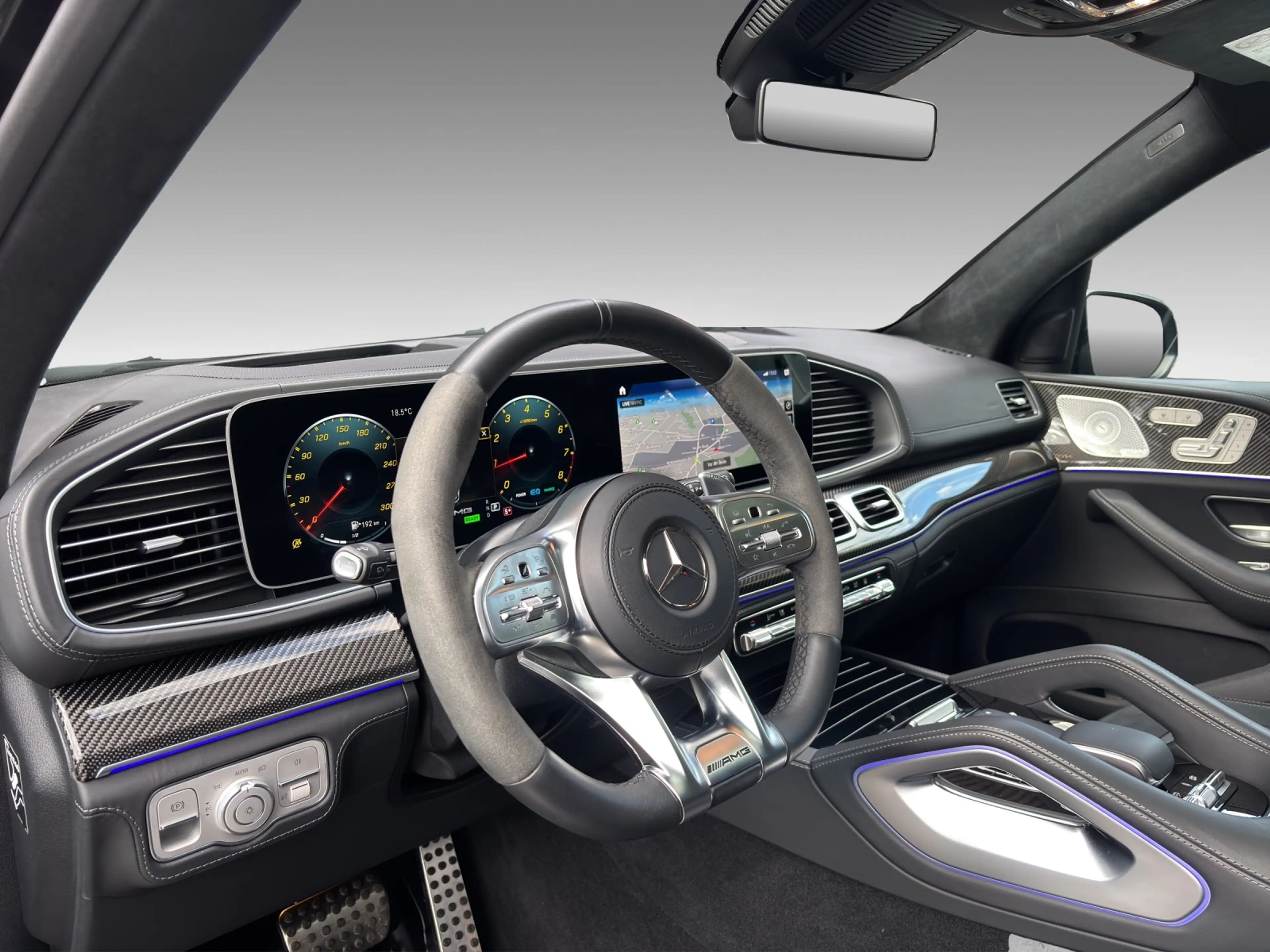 Mercedes-Benz GLS 63 AMG 4M+ Carbon Driver´s Pano Exklusiv 23´ — photo 9
