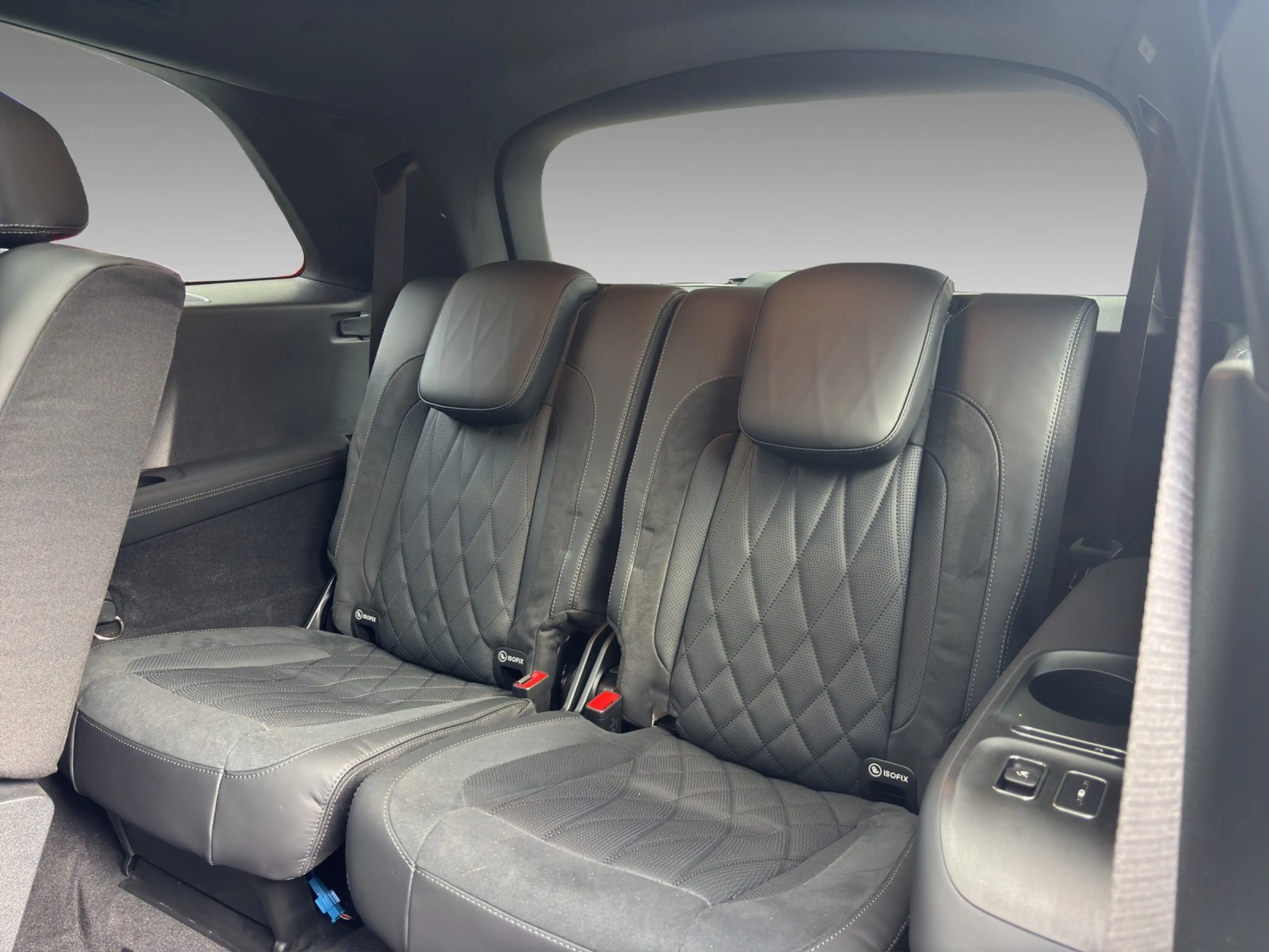 Mercedes-Benz GLS 63 AMG 4M+ Carbon Driver´s Pano Exklusiv 23´ — photo 14