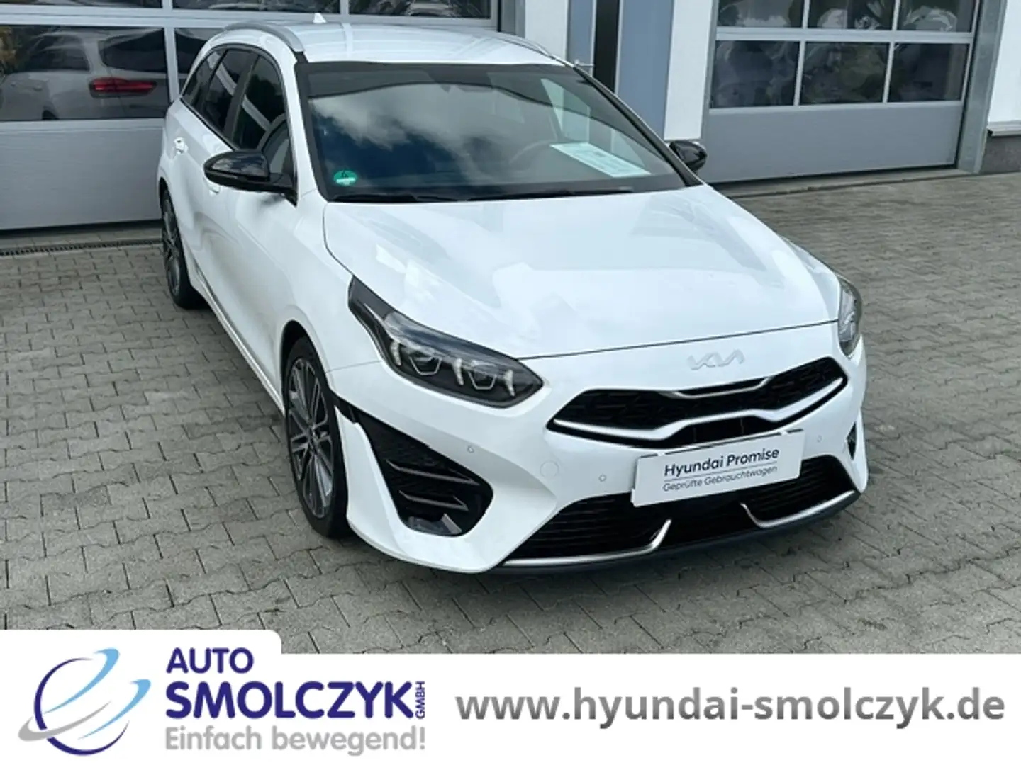Kia Ceed SW / cee'd SW 1.5 T 7-DCT GT-LINE KAMERA+SMARTKEY+AHK Weiß - 2
