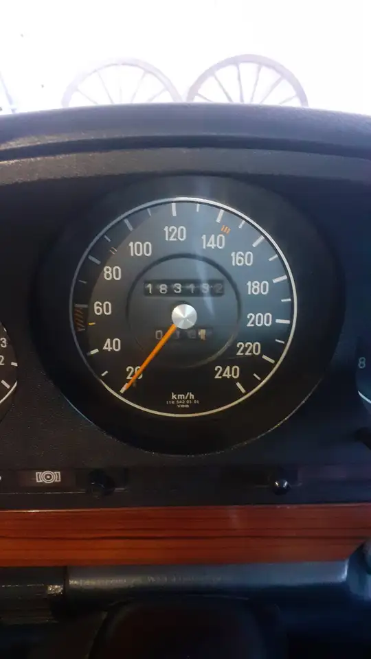 Mercedes-Benz 280 SE, foto 1