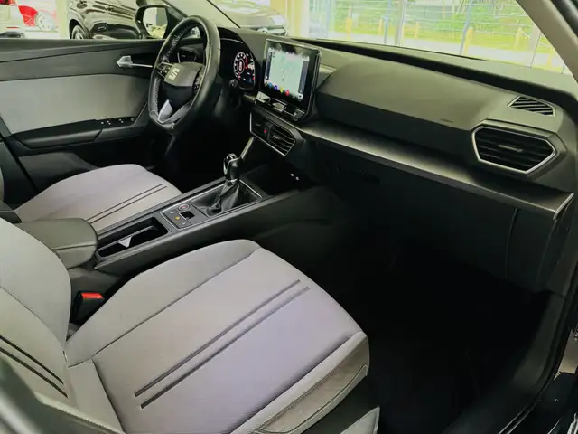 Seat Leon Leon view 8