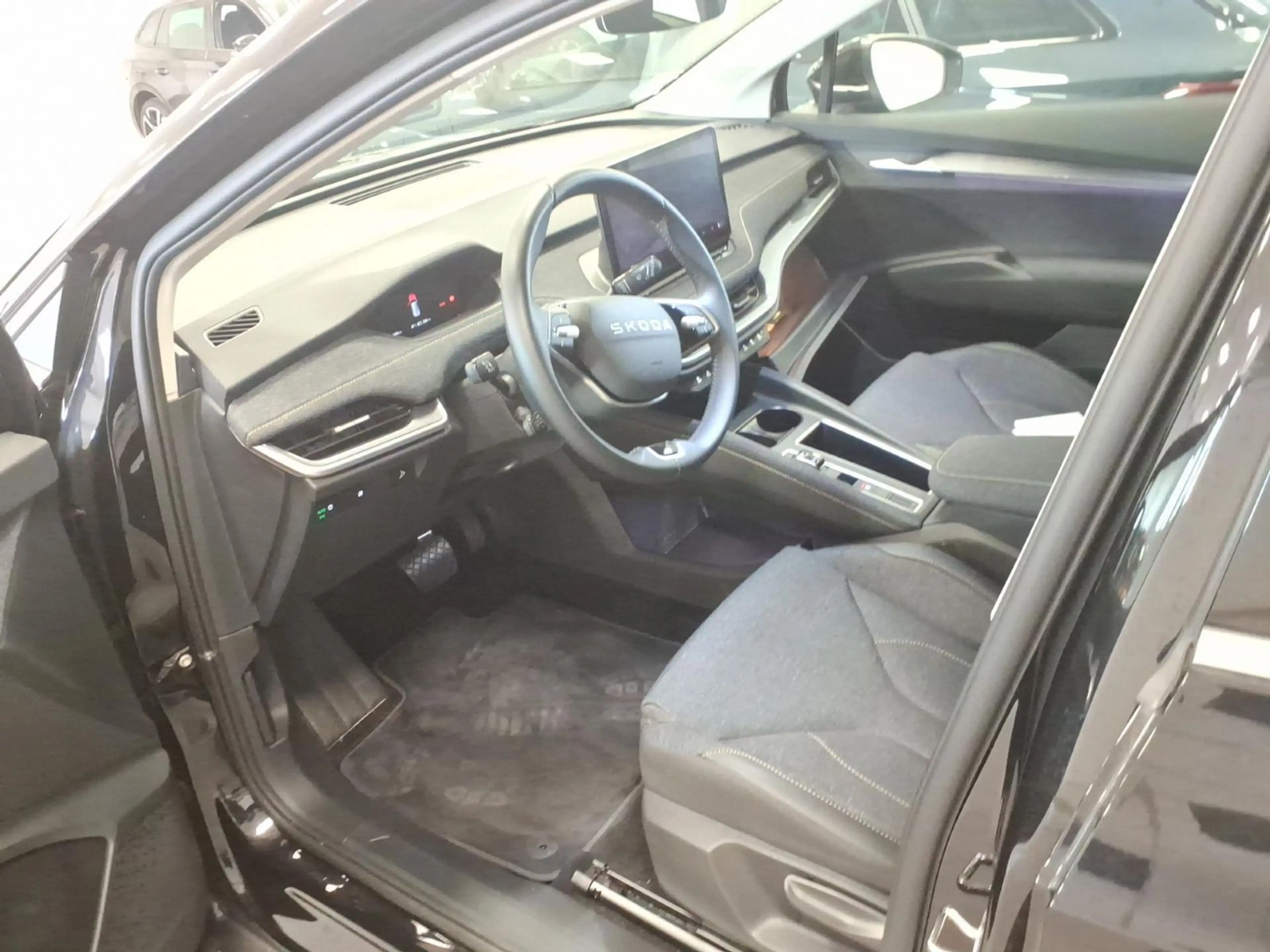 Skoda Elroq 85 LOFT NAVI KAMERA KLIMA SHZG PDC — photo 4