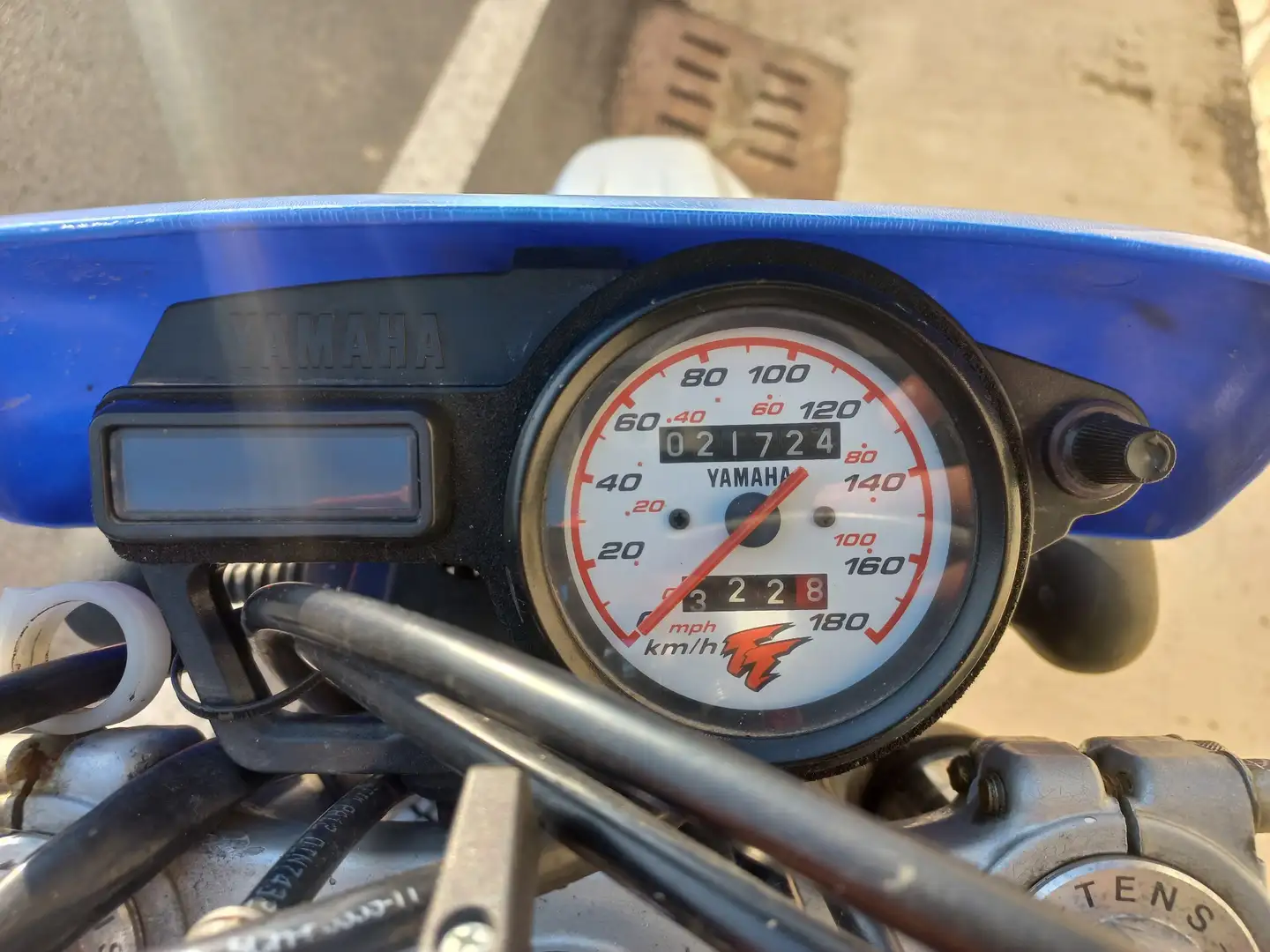 Yamaha TT 600 Blauw - 1