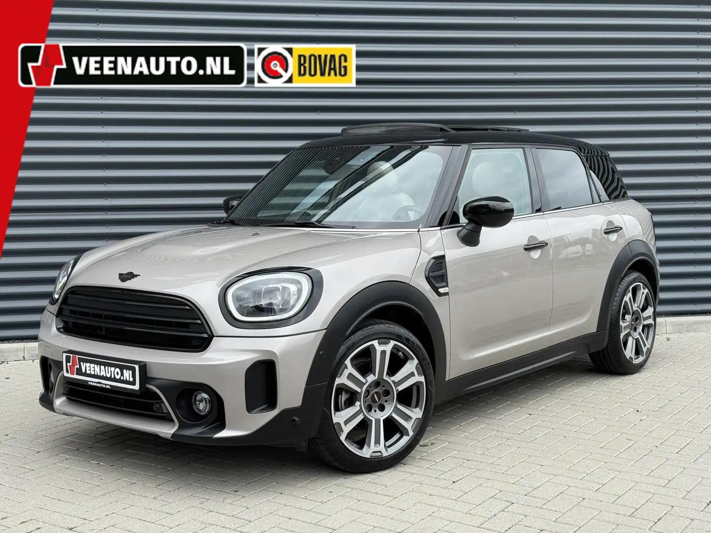 MINI Cooper Countryman 1.5 Yours Pano/Leder/H&K Grijs - 1