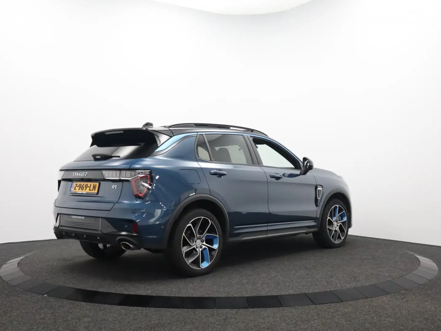 Lynk & Co 01 1.5 PHEV 262 PK | 360 graden camera | Panoramadak Blauw - 2