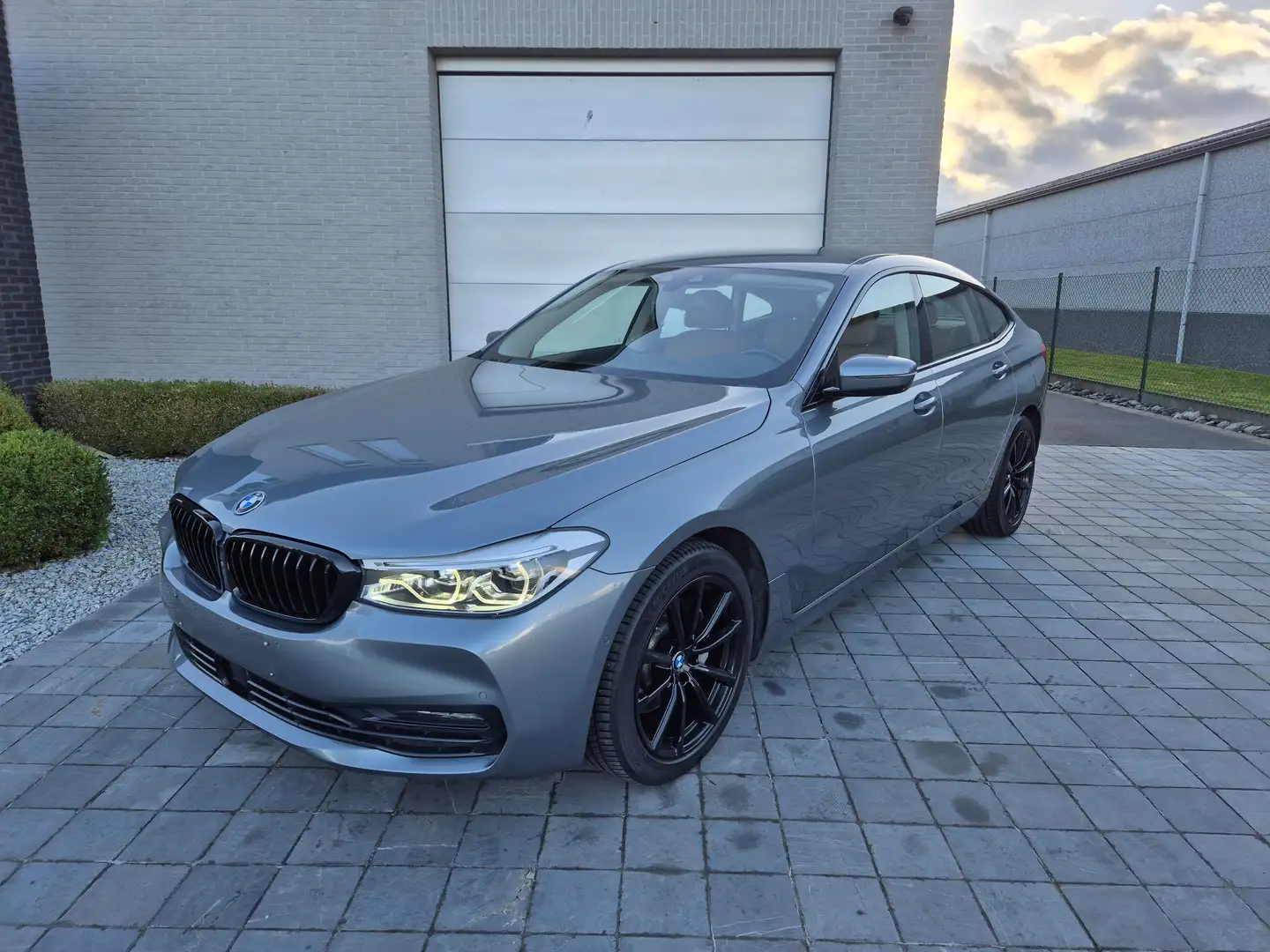 BMW 620 620d Gran Turismo Sport Line Gris - 2