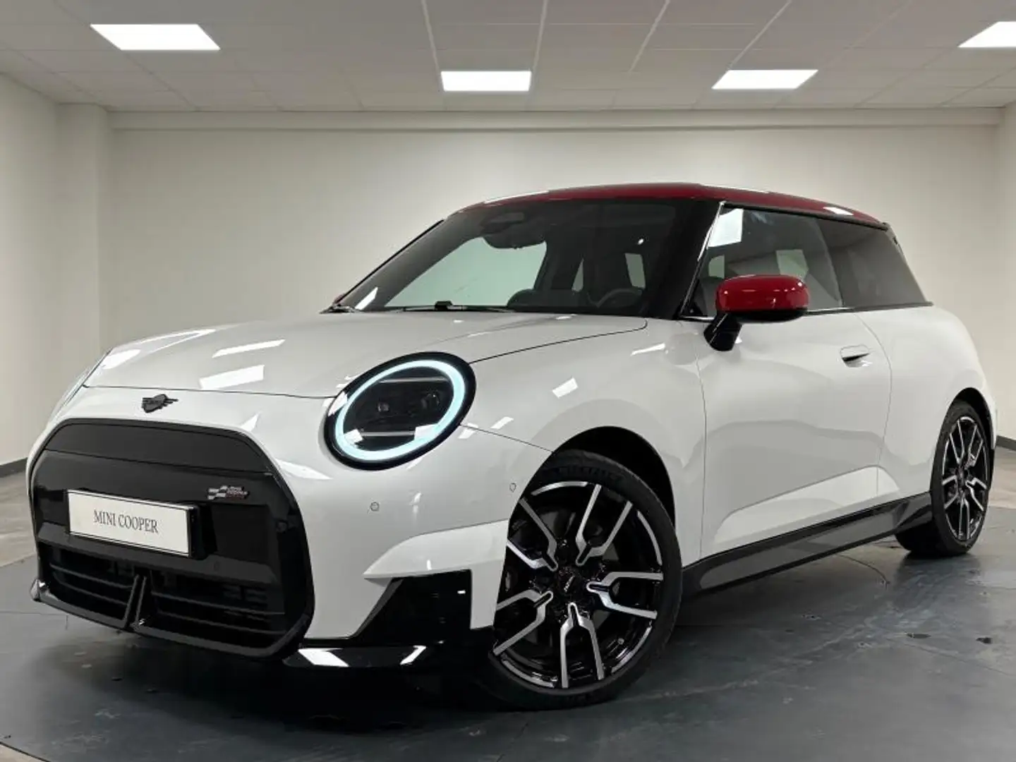 MINI Cooper SE 218ch JCW - 1
