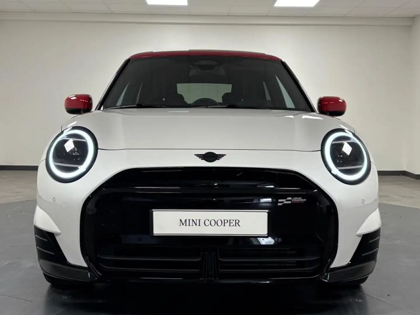 MINI Cooper SE 218ch JCW - 2