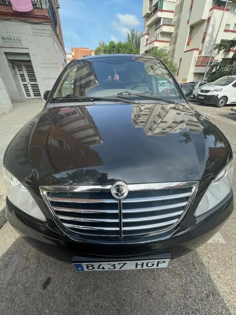 SsangYong Rodius Rodius 270 Xdi Premium Premium Schwarz - 1