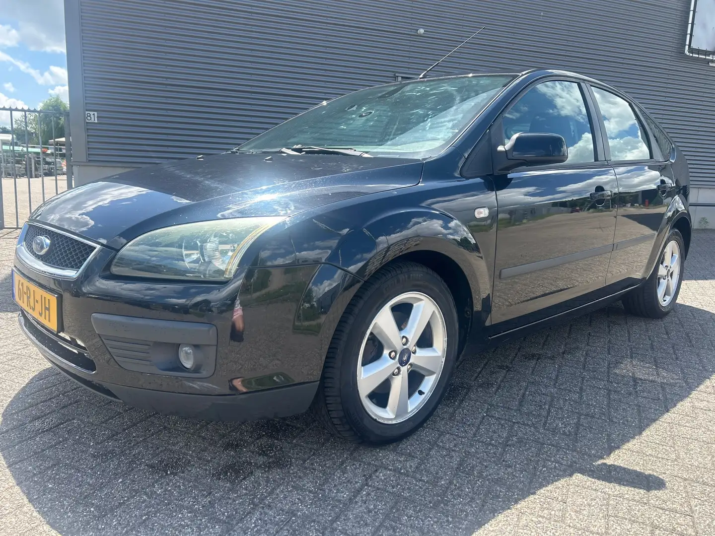 Ford Focus 1.6-16V First Edition AUTOMAAT+NAP+NWE APK+AIRCO Zwart - 2