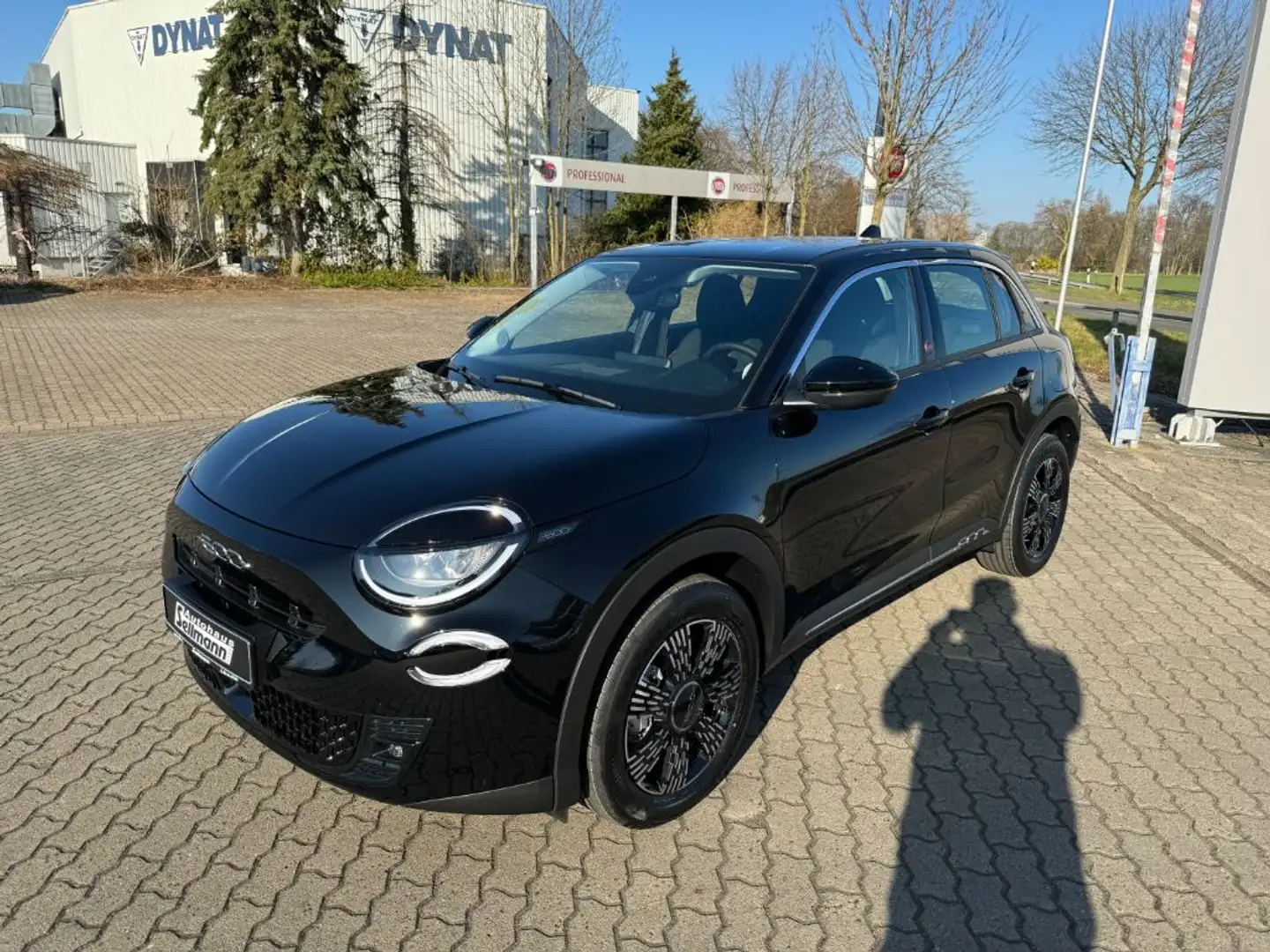 Fiat 600 600e Red Zwart - 1