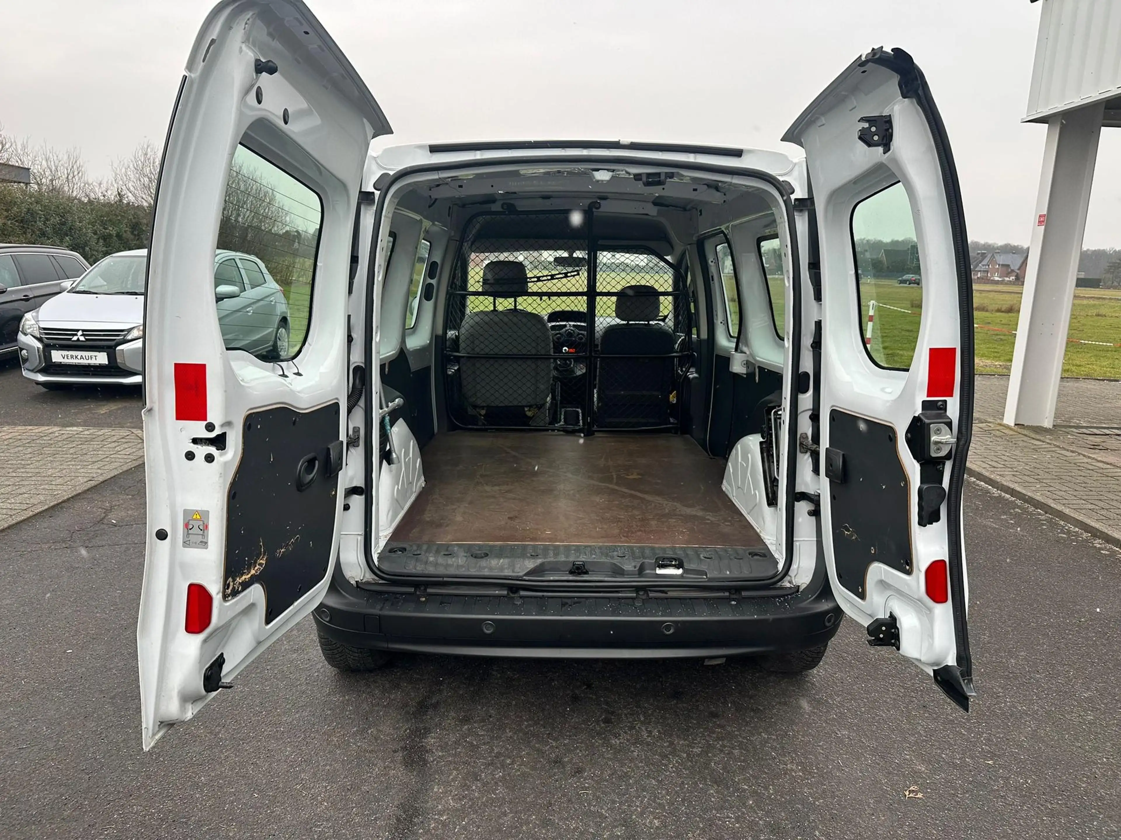 Renault Kangoo Kangoo Rapid 1.5 BLUE dCi Maxi Extra — photo 9