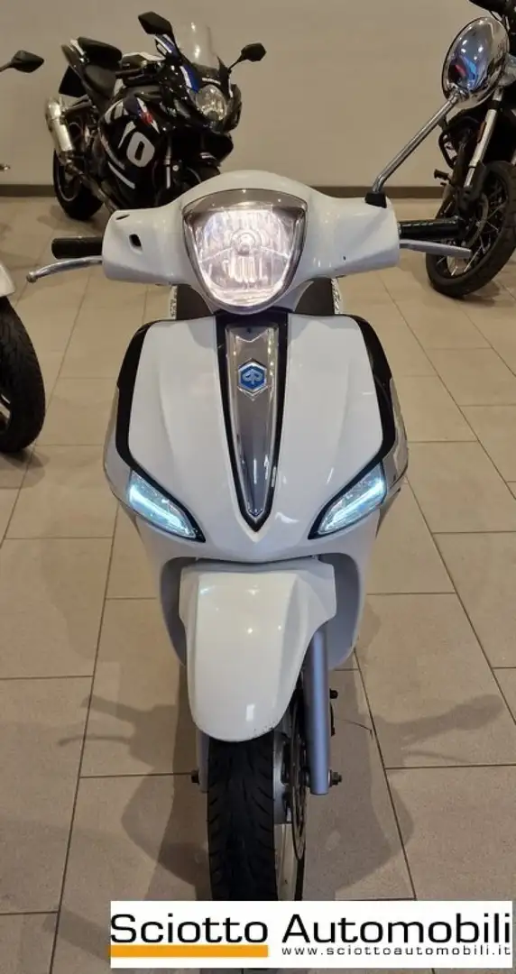 Piaggio Liberty 150 . Alb - 1